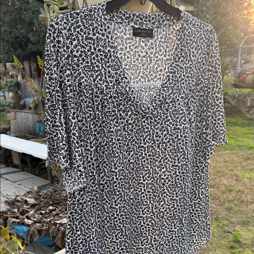 Lane Bryant Monochrome V-Neck Blouse